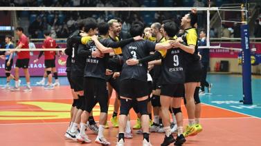 邵佳一执掌国足3把火：体能、纪律、数据，混日子球员的好日子到头了！